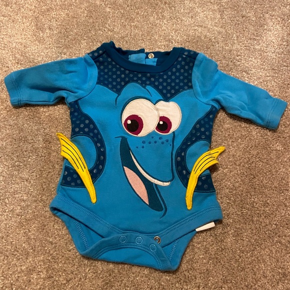 Finding Nemo Dora onesie- perfect for easy Halloween costume 0-3 month - Picture 3 of 3